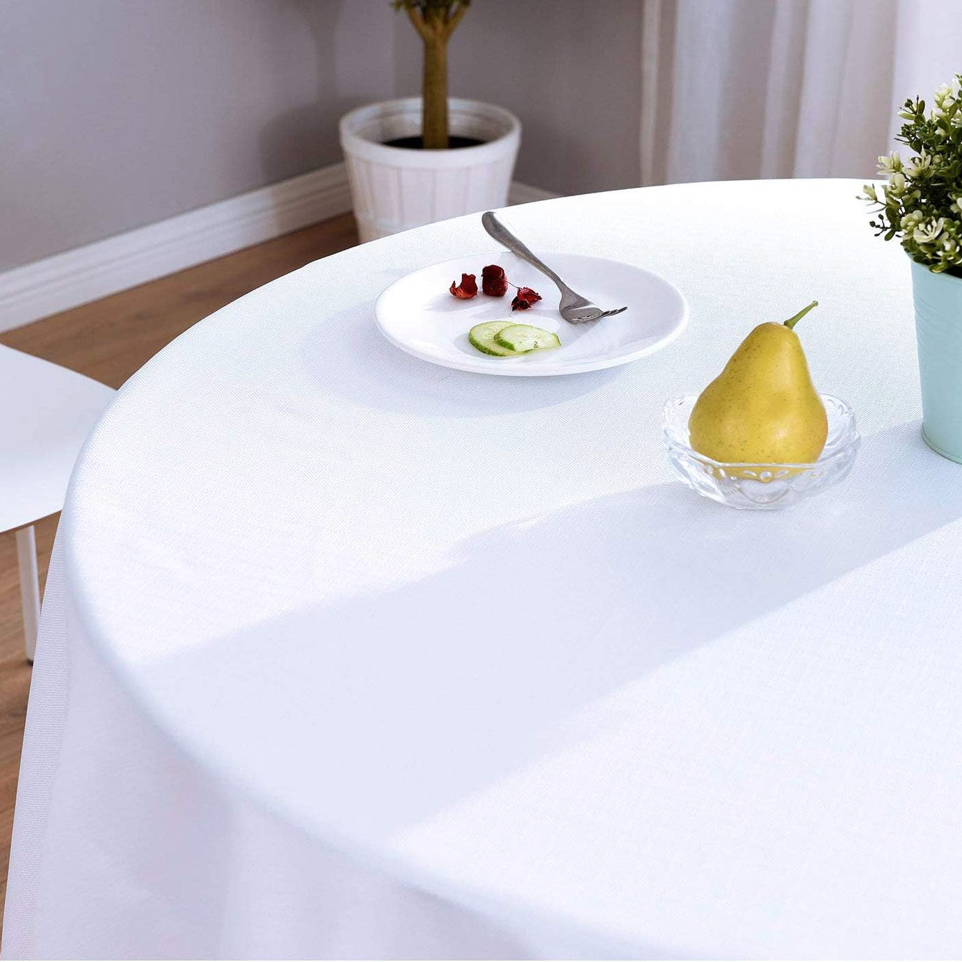 White Tablecloths Banquet Polyester Round Table Cloths for Wedding Party