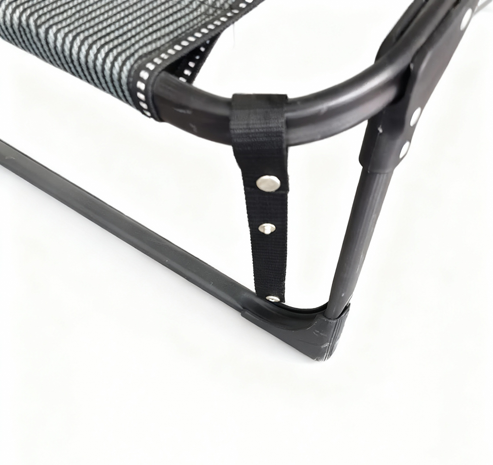 Patio Modern Outdoor Furniture Lightweight Steel Frame Adjustable Folding Beach Chair Lounger Folding Camping Bed