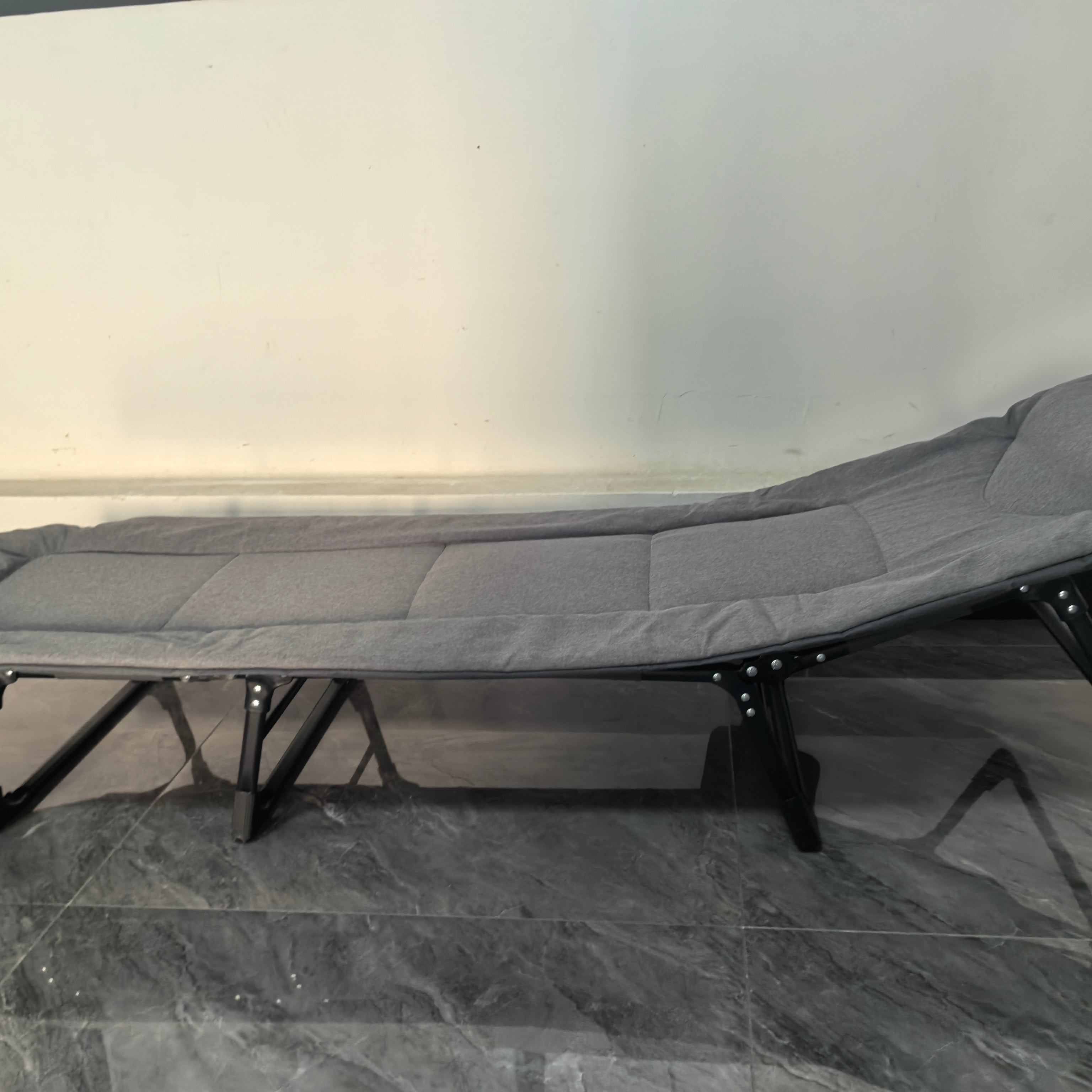 Portable Folding Multifunctional 4-legs Single Office Camping Bed Foldable Camping Cot