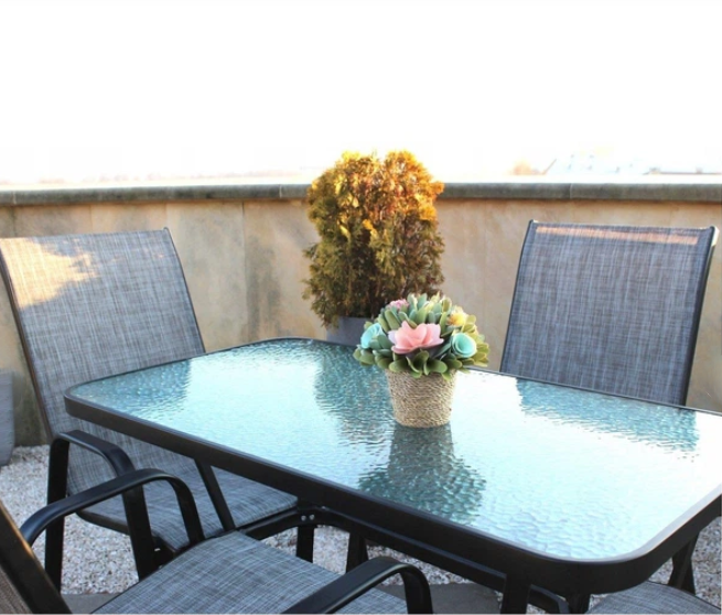 Gymbopro Outdoor Modern Metal Frame Courtyard Outdoor Furniture Set Water Grain Glass Table with Umbrella Hole